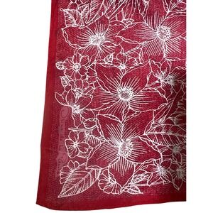 Oscar‎ de la Renta Red Floral Print Scarf Lightweight Fashion Accessory Womens